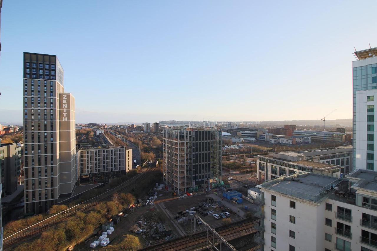 The Skyline - Luxury City Centre Flat With Designated Parking Cardiff Extérieur photo