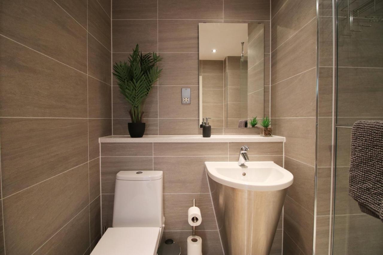 The Skyline - Luxury City Centre Flat With Designated Parking Cardiff Extérieur photo