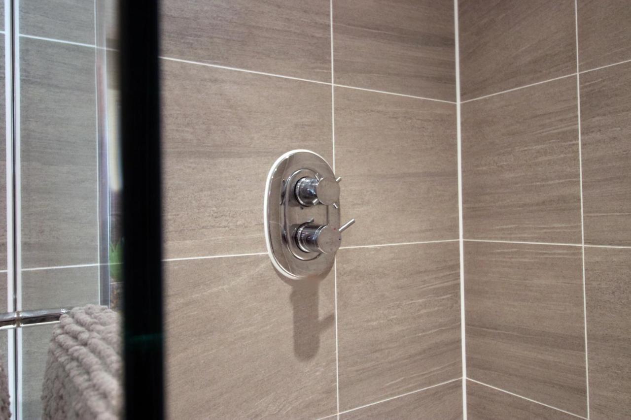 The Skyline - Luxury City Centre Flat With Designated Parking Cardiff Extérieur photo