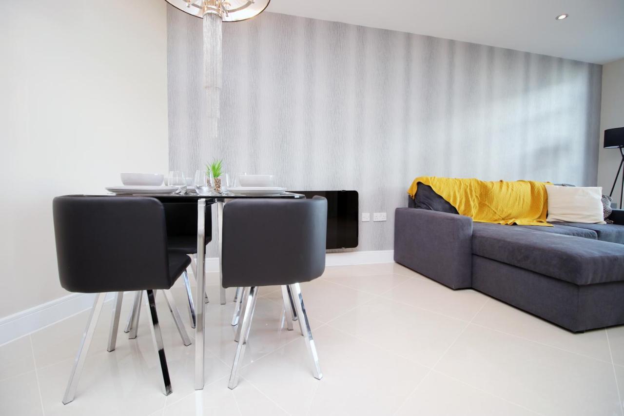 The Skyline - Luxury City Centre Flat With Designated Parking Cardiff Extérieur photo