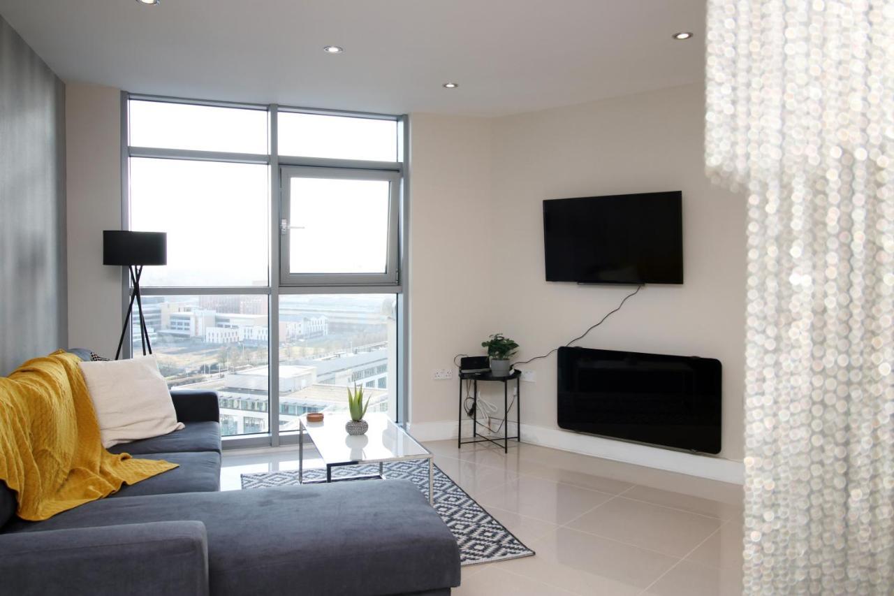 The Skyline - Luxury City Centre Flat With Designated Parking Cardiff Extérieur photo