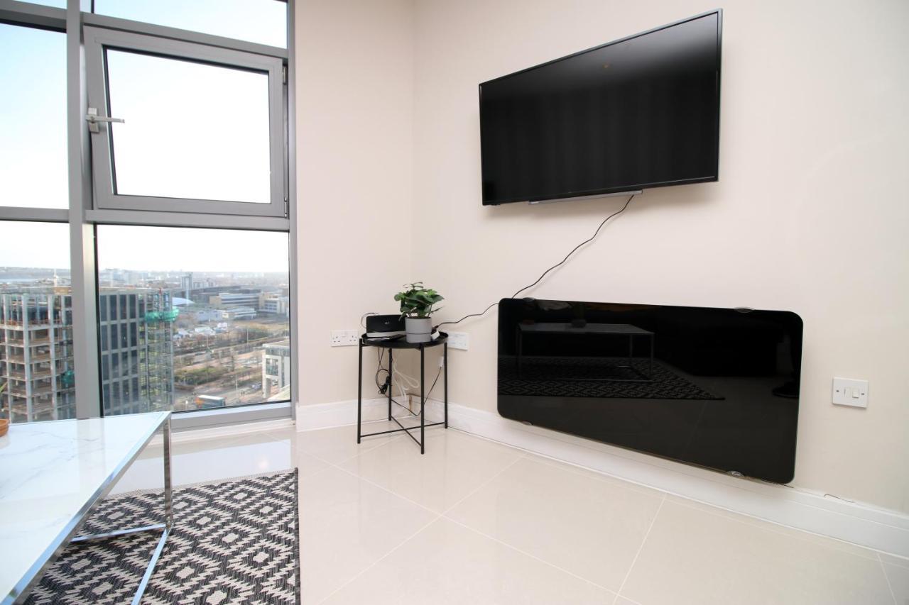 The Skyline - Luxury City Centre Flat With Designated Parking Cardiff Extérieur photo